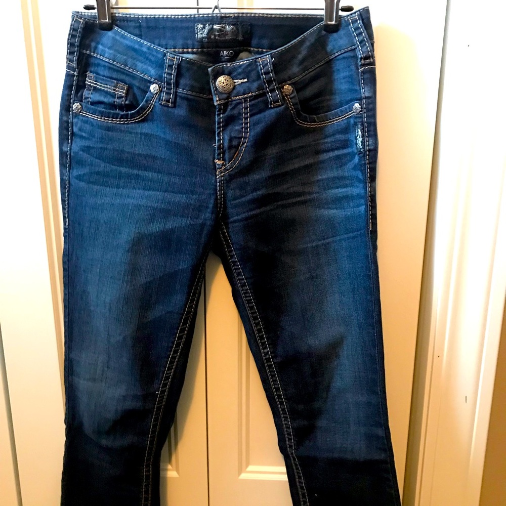 Women’s Silver brand capris